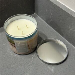 Coastal Beachwood Scented Candle - Silver and Cream